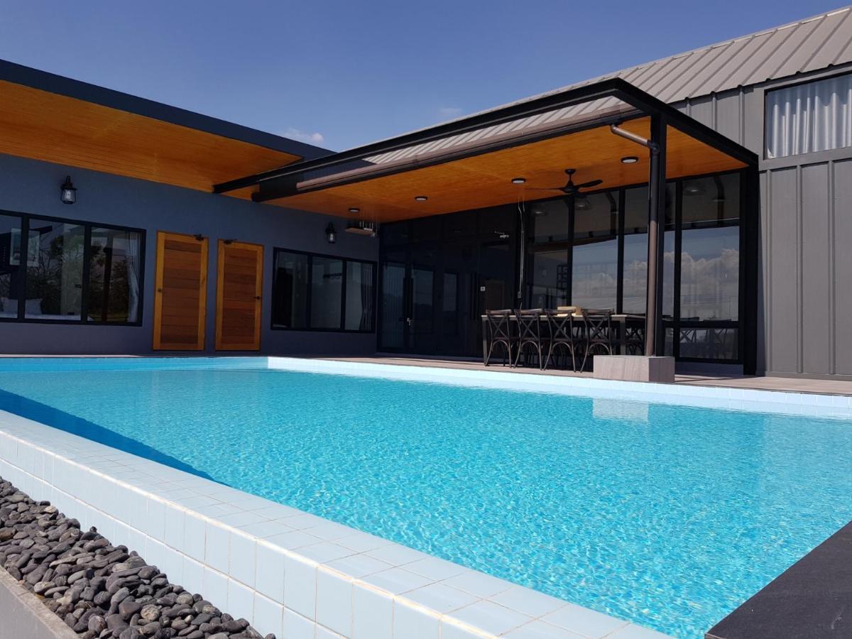 Nordic Cabin And The Pool Ban Sap Noi Eksteriør bilde