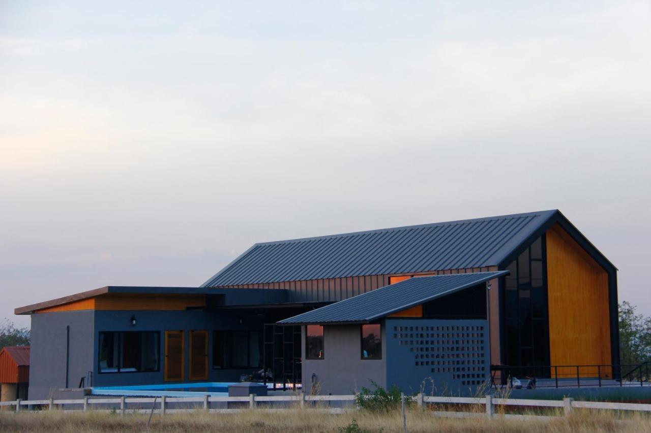 Nordic Cabin And The Pool Ban Sap Noi Eksteriør bilde